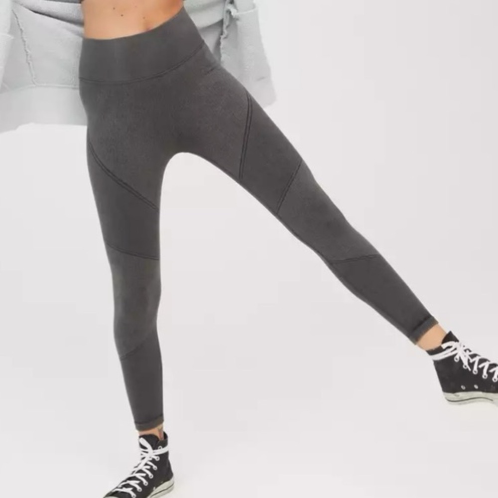 Aerie OFFLINE Smoked Gray High Waist Seamless 7/8 Athletic Leggings Size Small
